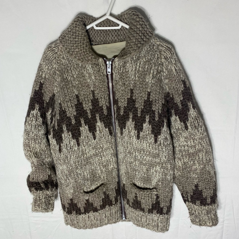 Vintage Handmade Brown Chevron Pattern Cowichan Sweater Zip Front Cardigan S